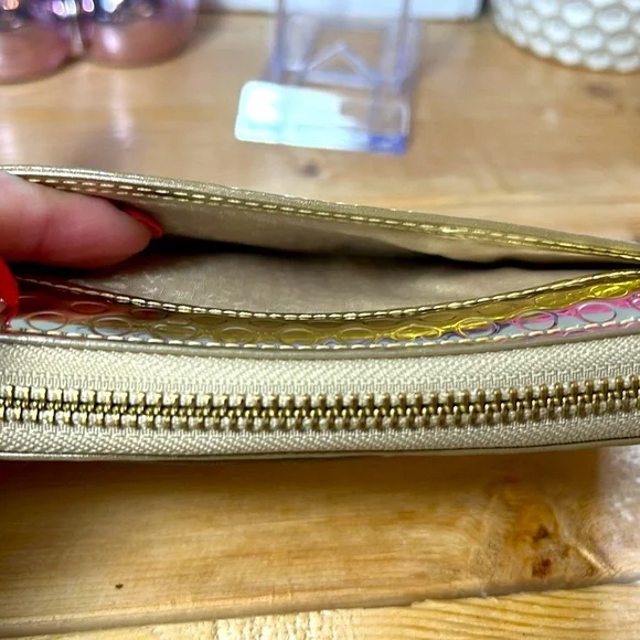 Kate Spade Gold Wallet - Picture 12 of 16